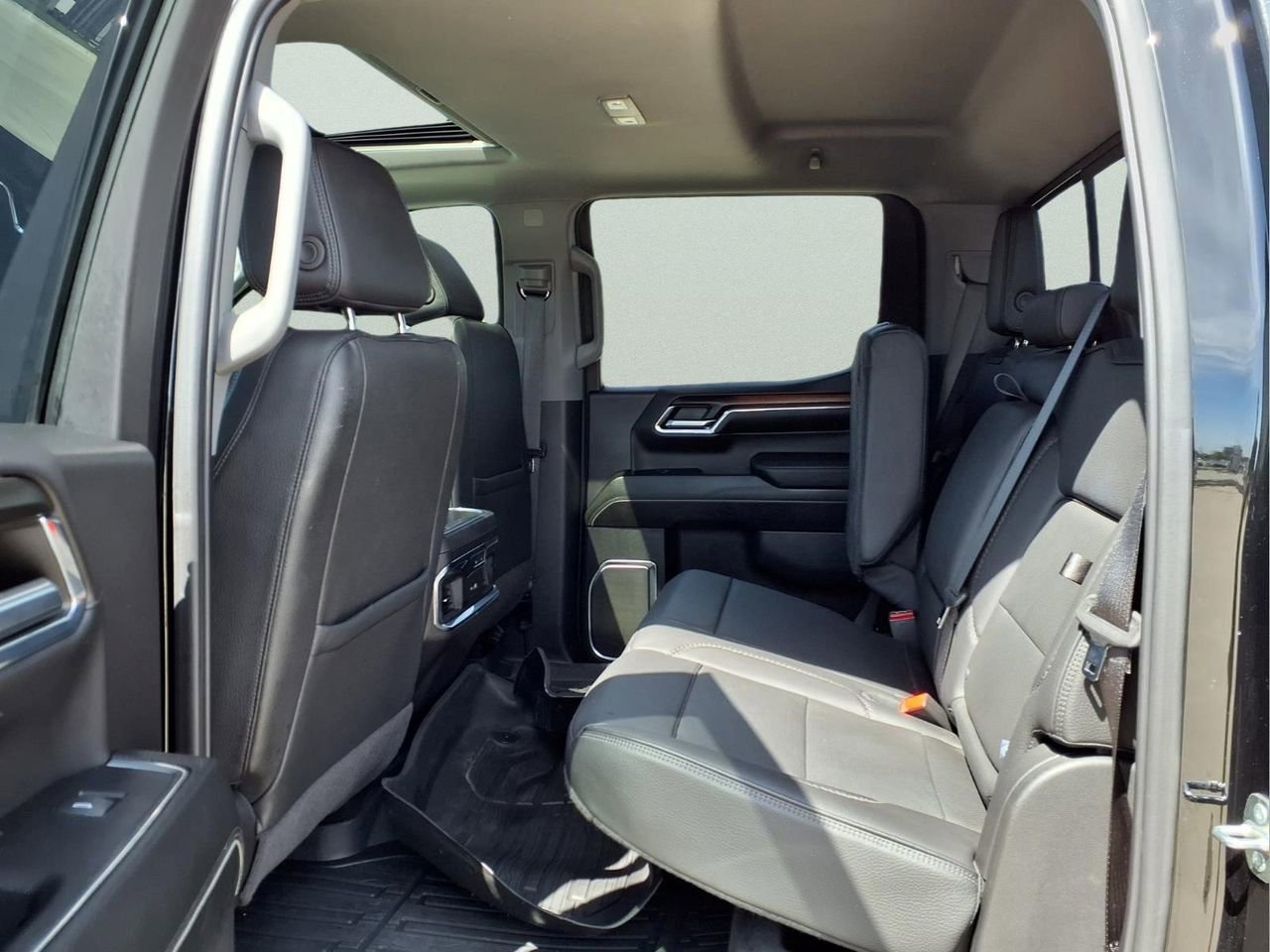 Used 2024 GMC Sierra 1500 Denali w/ Denali Reserve Package image 11