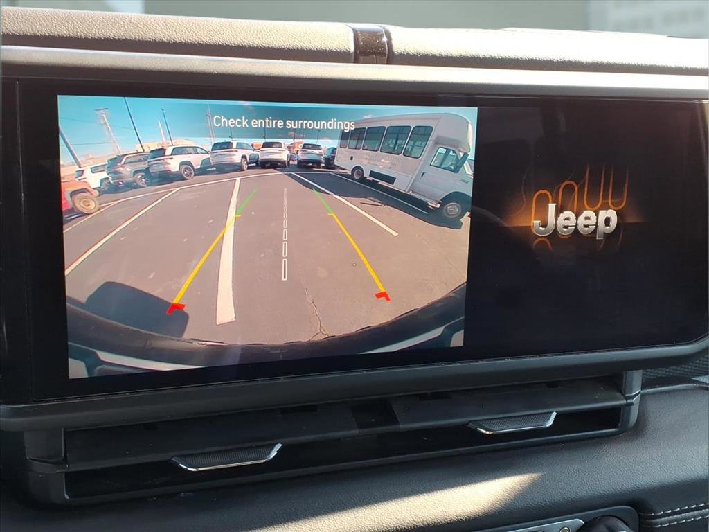 Used 2024 Jeep Wrangler Unlimited Rubicon image 20