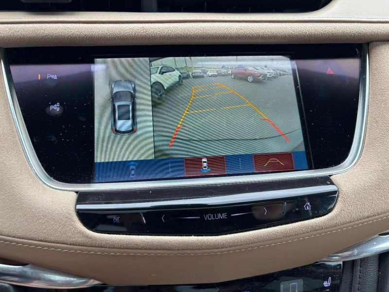 Used 2018 Cadillac XT5 Platinum w/ Driver Assist Package AWD/4WD image 20