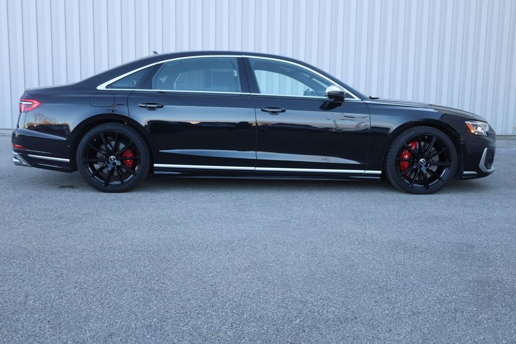 Used 2023 Audi S8 w/ S8 Comfort Plus Package image 11