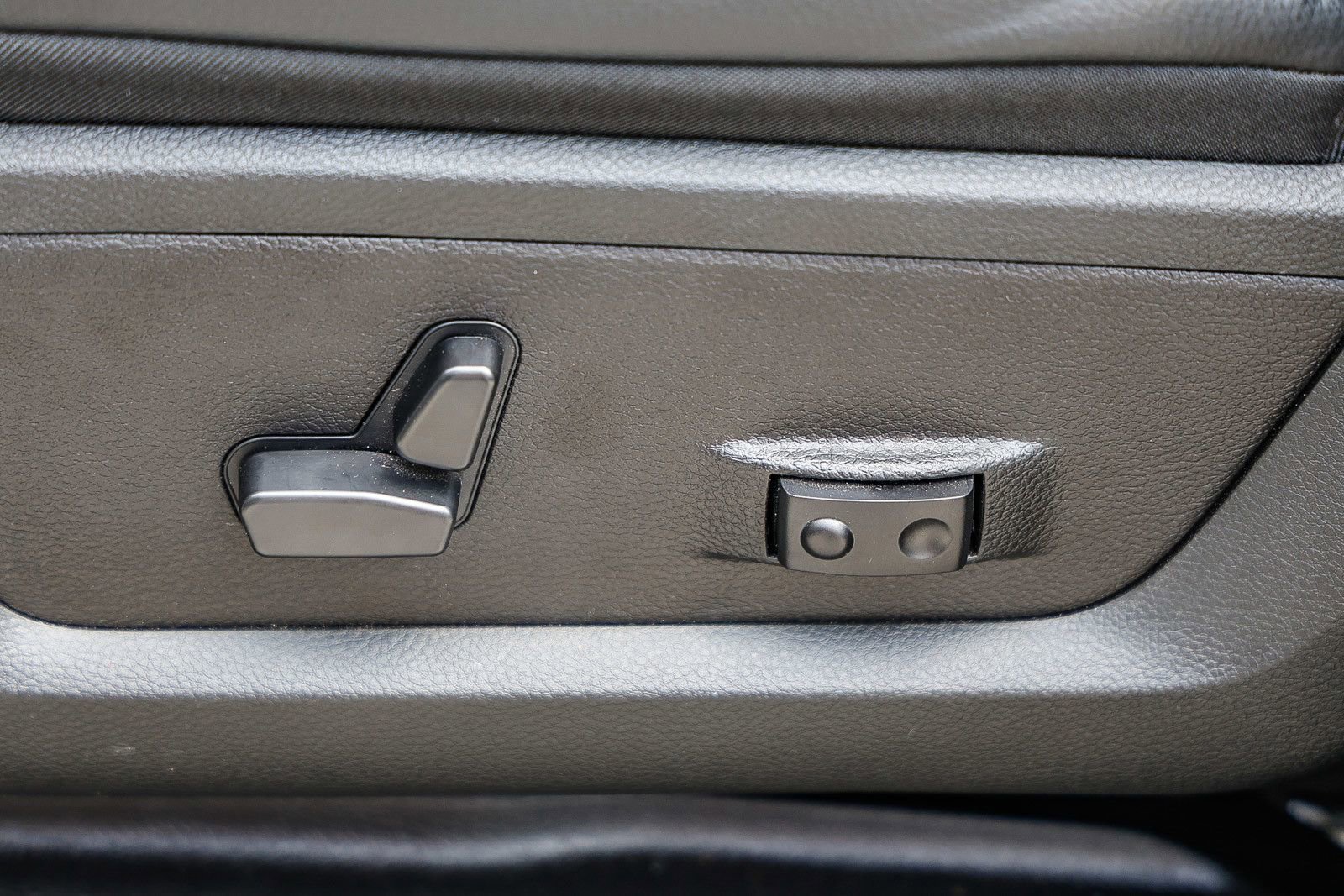 Used 2025 RAM 2500 Laramie w/ Towing Technology Group AWD/4WD image 21