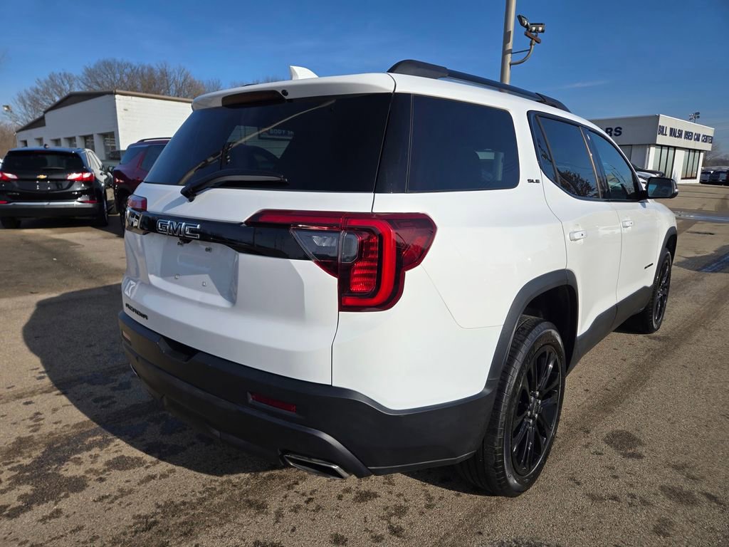 Certified 2023 GMC Acadia SLE w/ Driver Convenience Package image 4