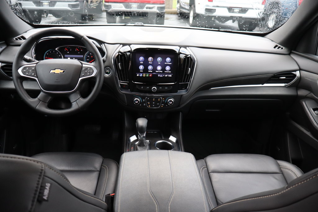 Used 2023 Chevrolet Traverse LT w/ LT Premium Package AWD/4WD image 22