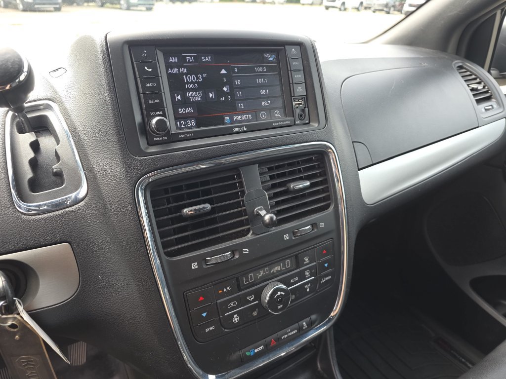 Used 2019 Dodge Grand Caravan GT FWD image 23