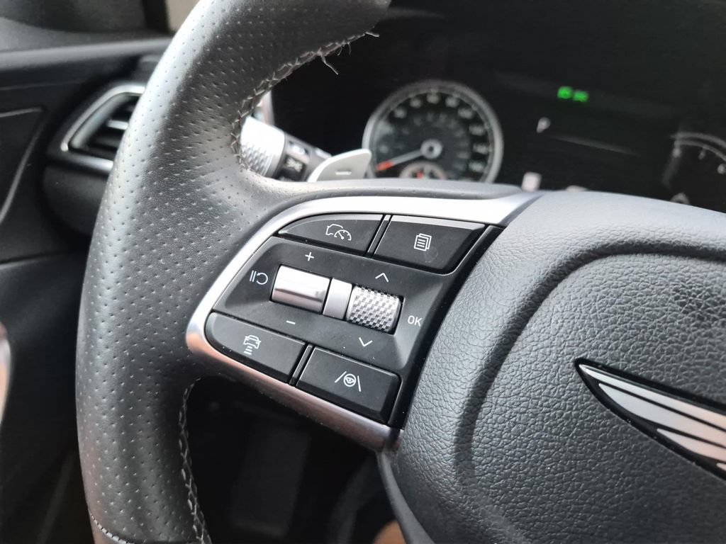 Used 2026 Genesis G70 2.5T RWD image 18