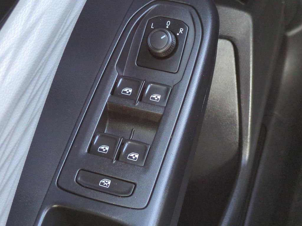 Used 2023 Volkswagen Taos S image 19