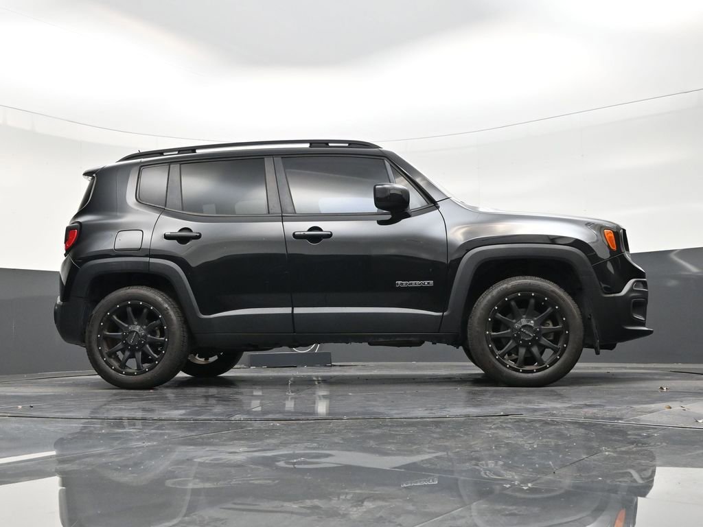 Used 2017 Jeep Renegade Latitude image 25