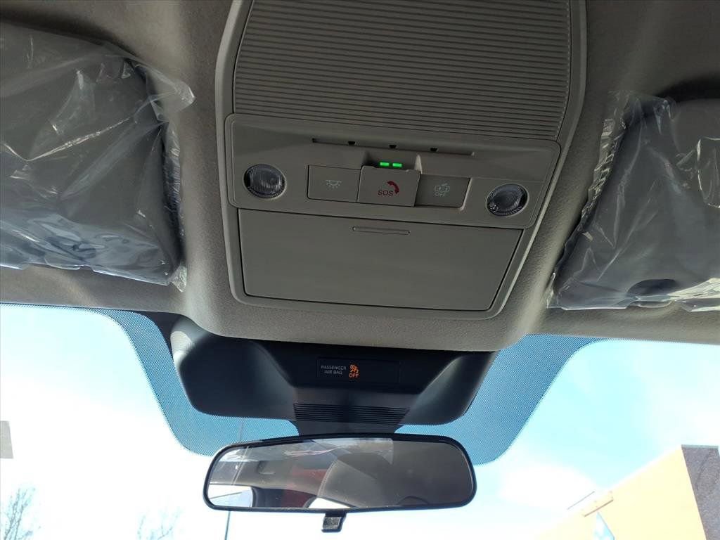 New 2026 Nissan Kicks SR image 24