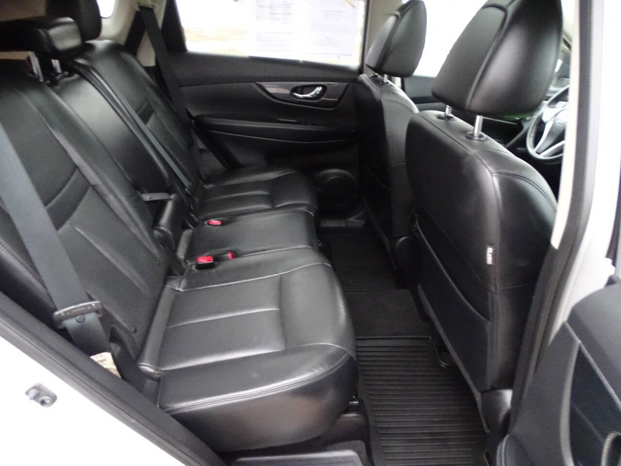 Used 2014 Nissan Rogue SL image 38