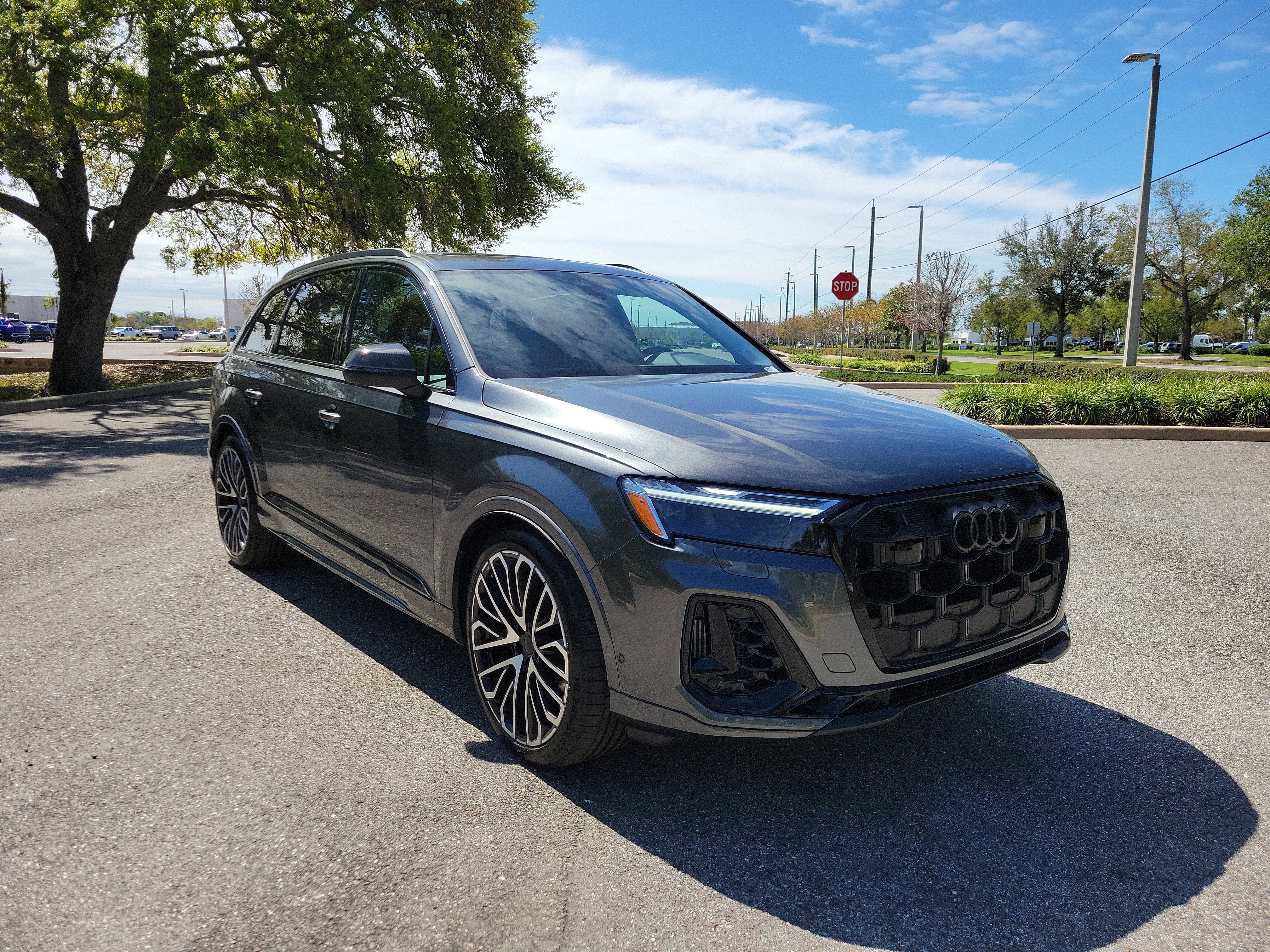 New 2026 Audi SQ7 Premium Plus image 1