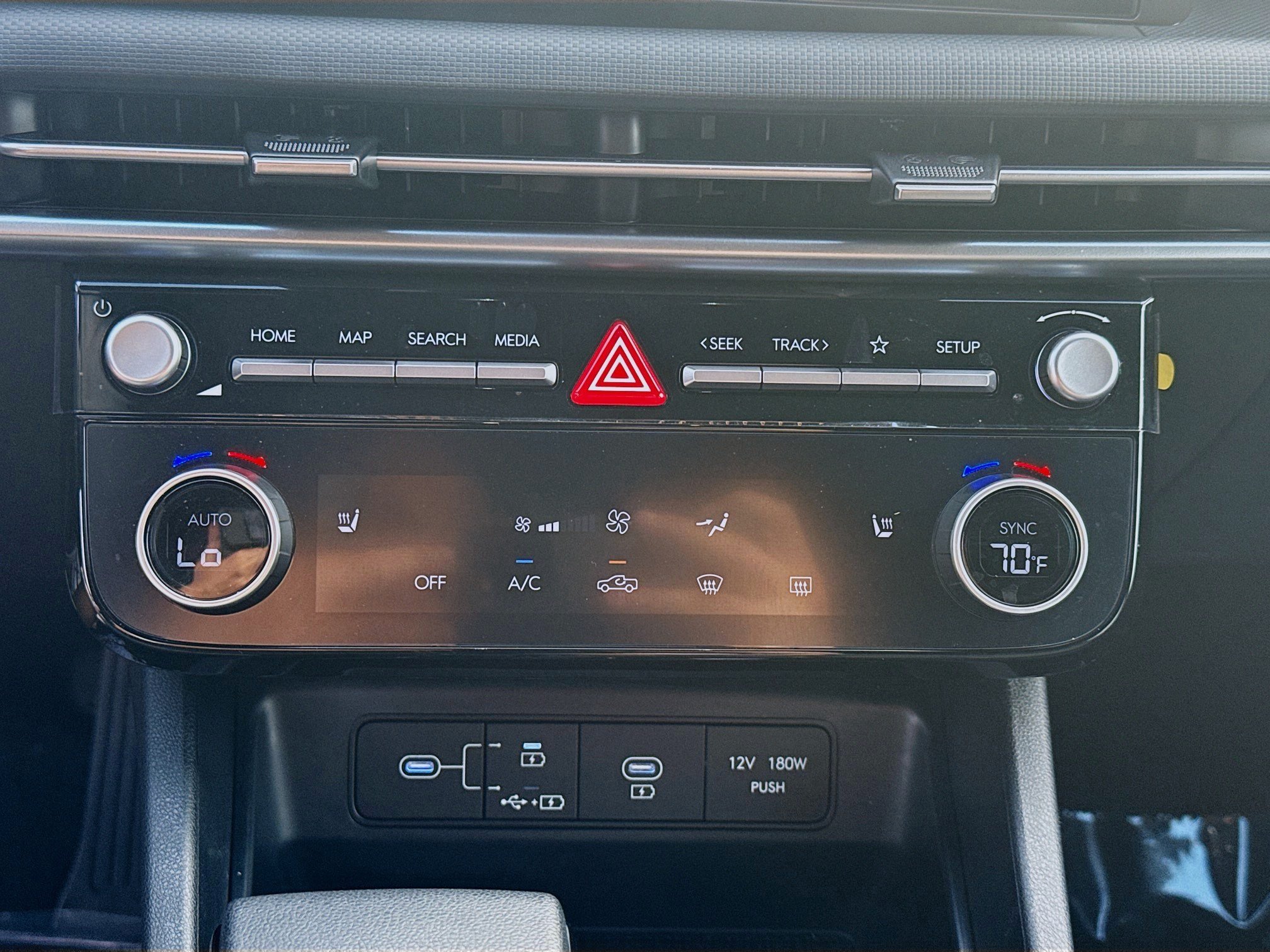Certified 2026 Hyundai Santa Cruz SEL FWD image 12