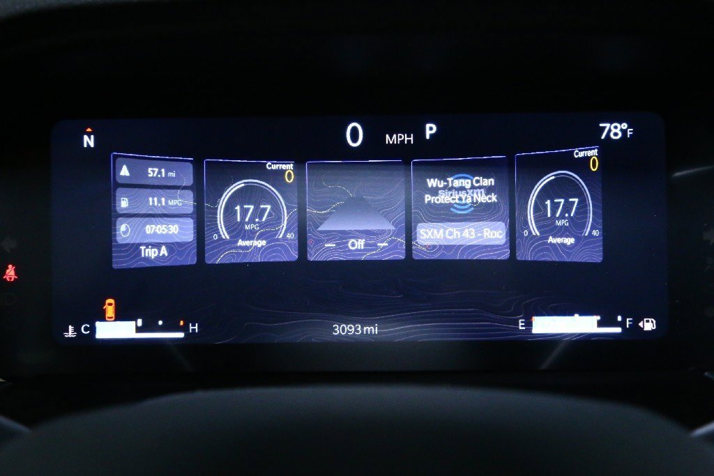 Used 2025 Jeep Grand Cherokee Altitude image 25