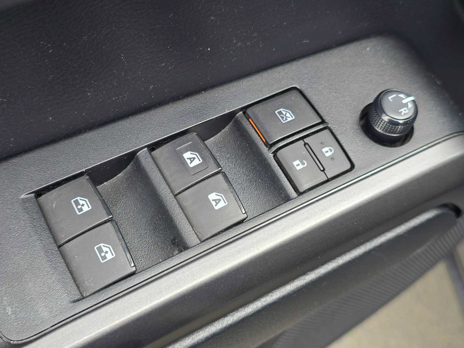 Used 2019 Toyota Tacoma TRD Off-Road image 26