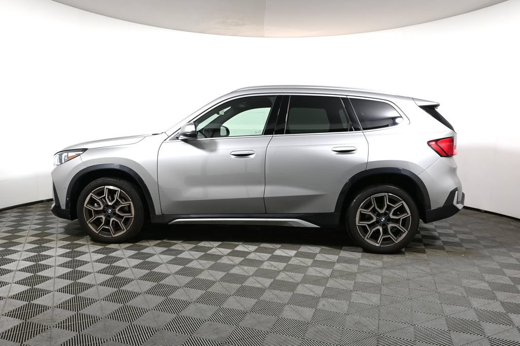 Certified 2025 BMW X1 xDrive28i w/ Technology Package AWD/4WD image 2
