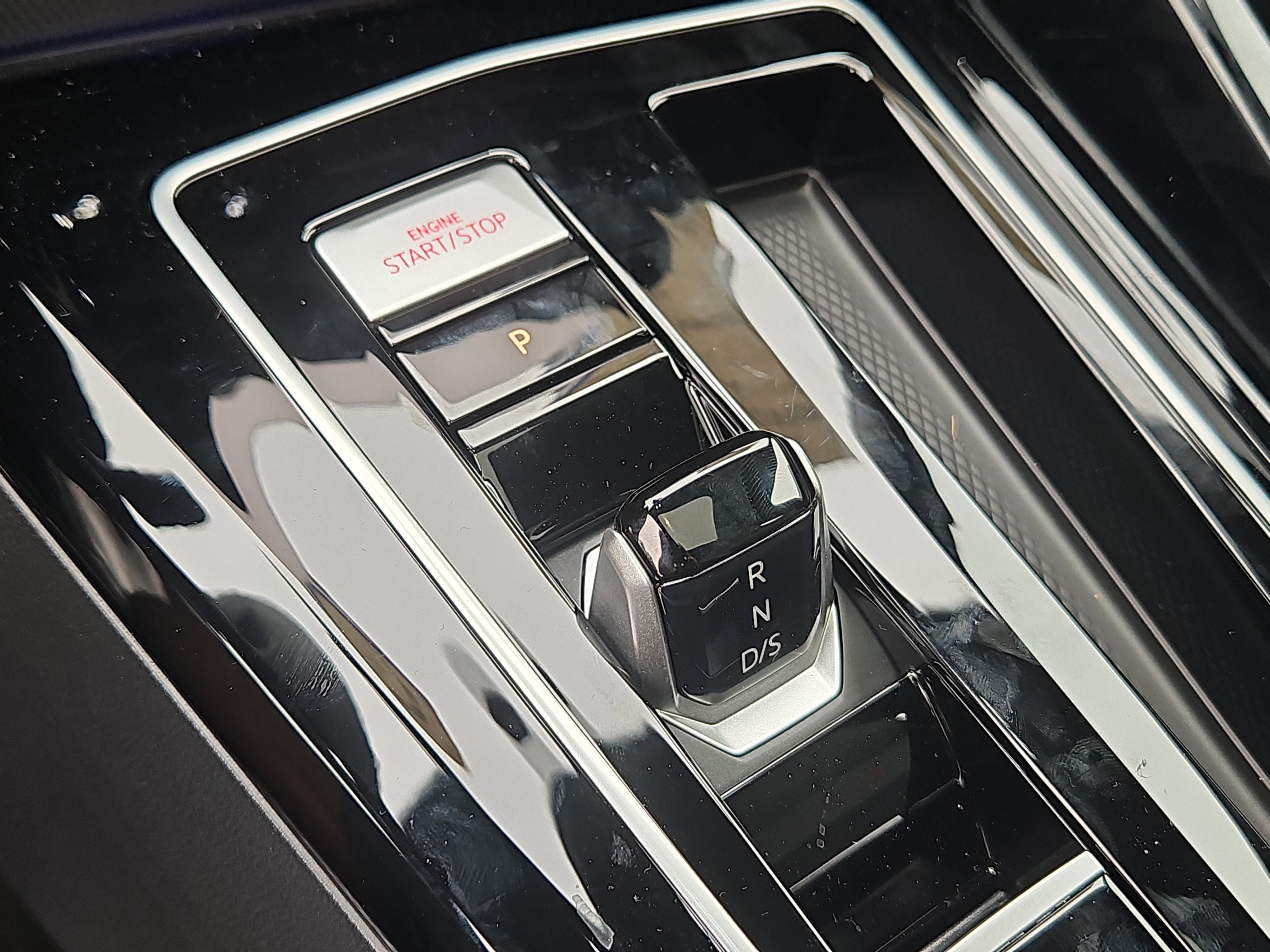 New 2025 Volkswagen GTI SE image 17