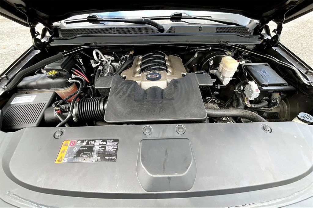 Used 2020 Cadillac Escalade Luxury image 27
