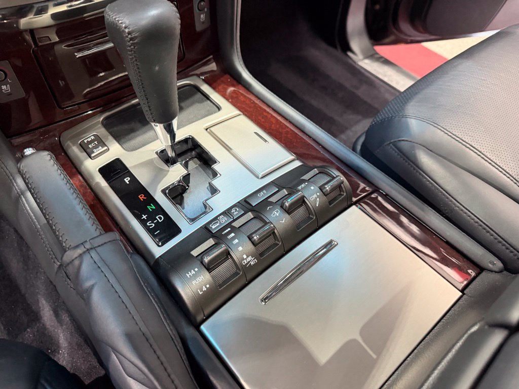 Used 2014 Lexus LX 570 4WD image 49