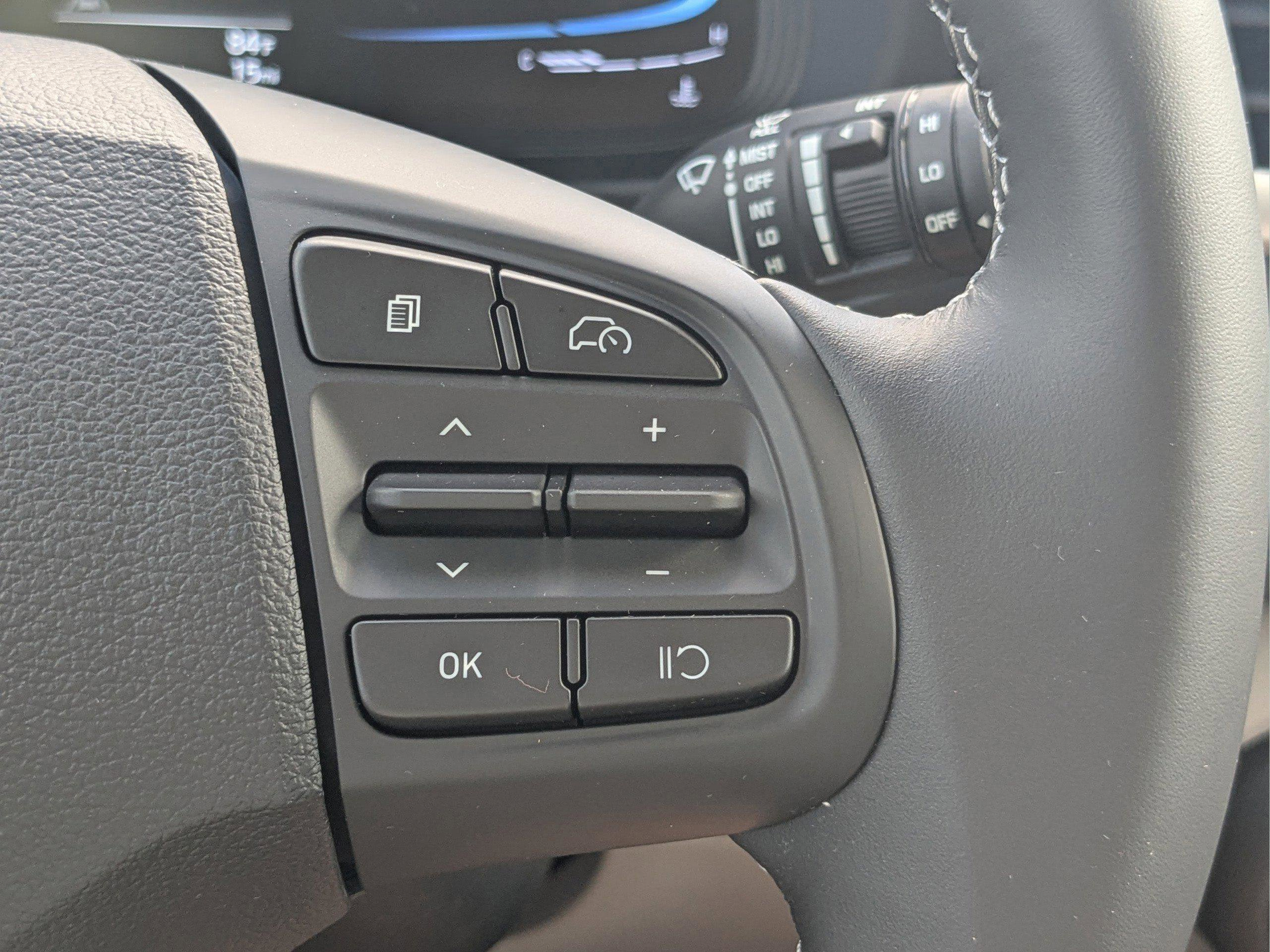 New 2026 Hyundai Venue SEL FWD image 33