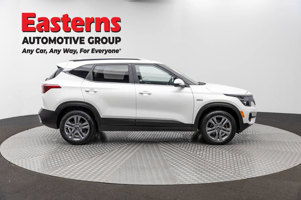 Used 2021 Kia Seltos S AWD/4WD image 4