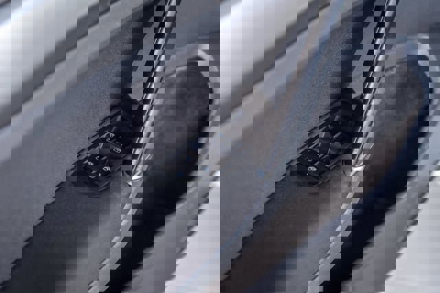 Used 2016 Volkswagen Golf S image 46