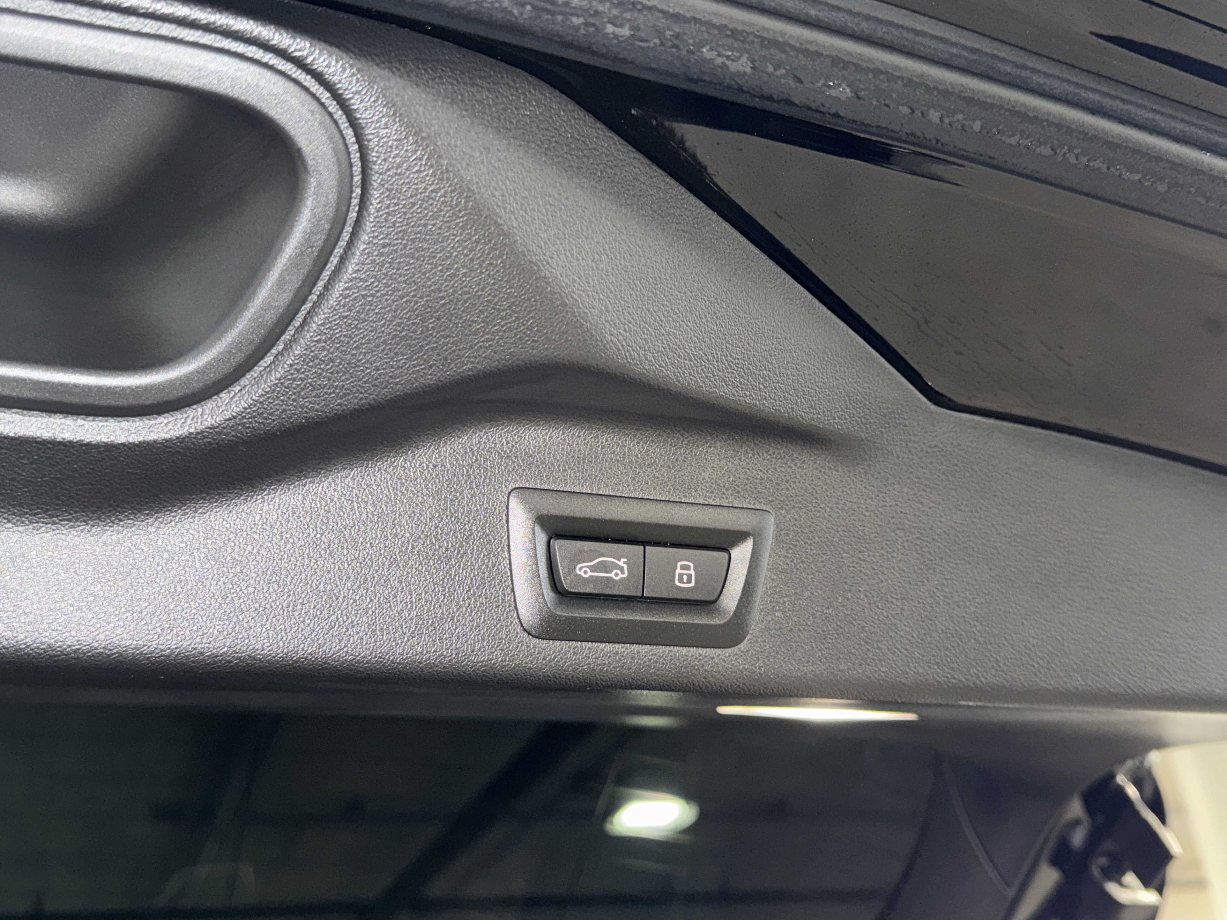 Certified 2024 BMW X5 xDrive40i w/ Premium Package image 14