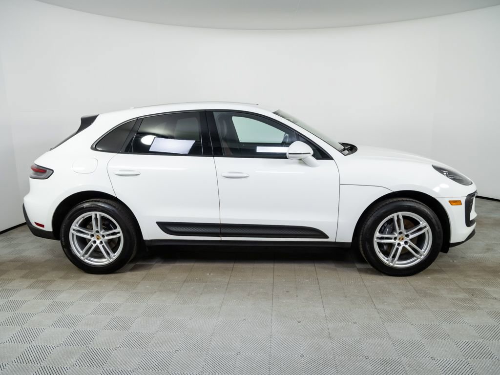 Certified 2023 Porsche Macan Turbo image 28