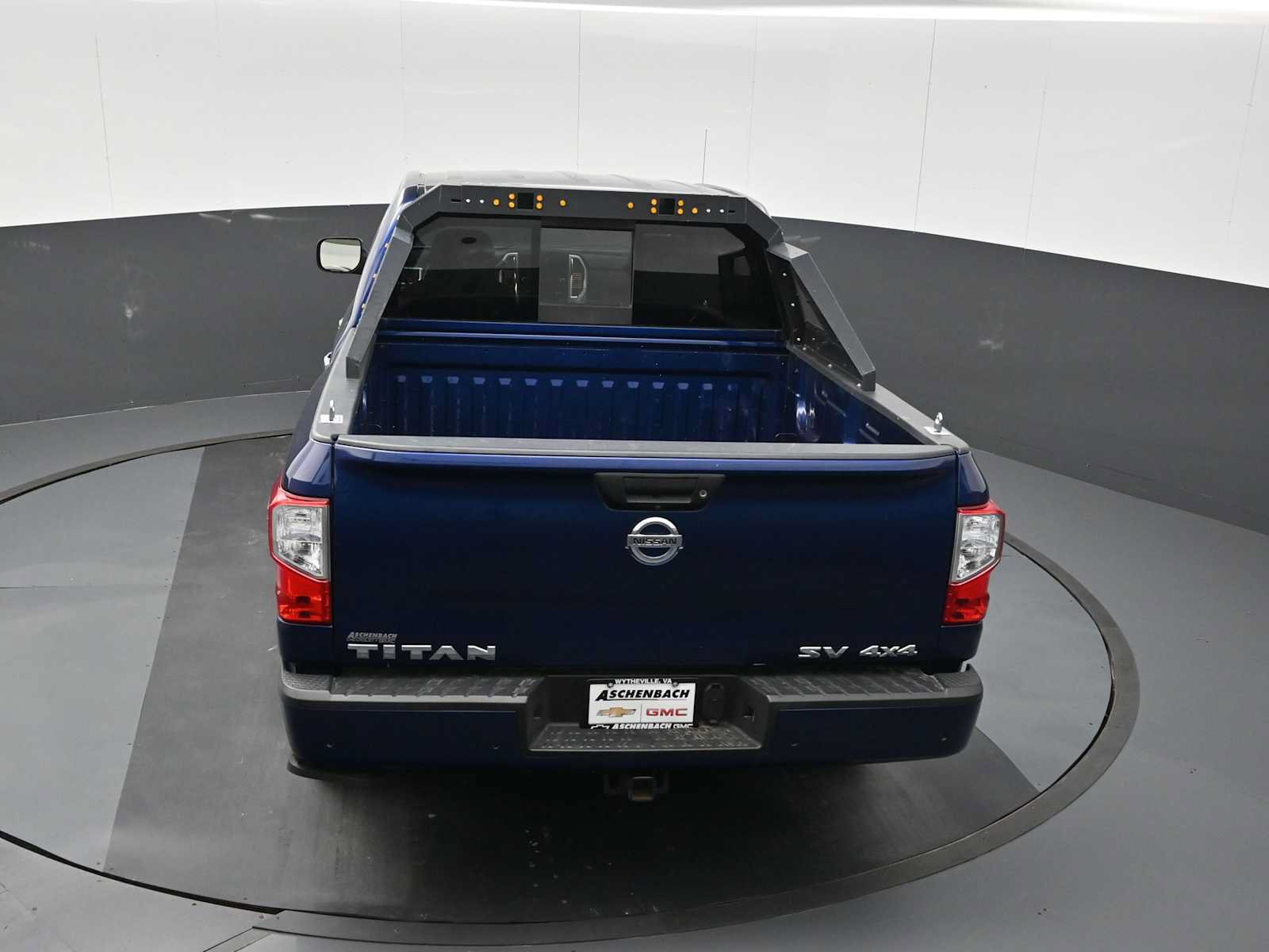 Used 2021 Nissan Titan SV w/ Accessory Utility Package AWD/4WD image 20