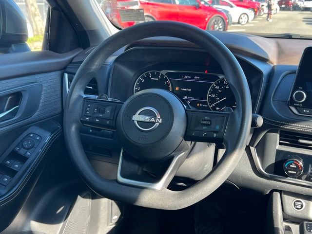 Used 2023 Nissan Rogue SV image 15