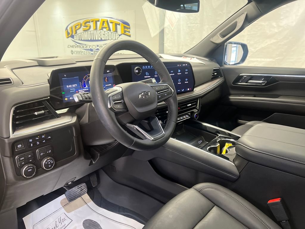 Used 2025 Chevrolet Tahoe Z71 w/ Comfort Package image 20