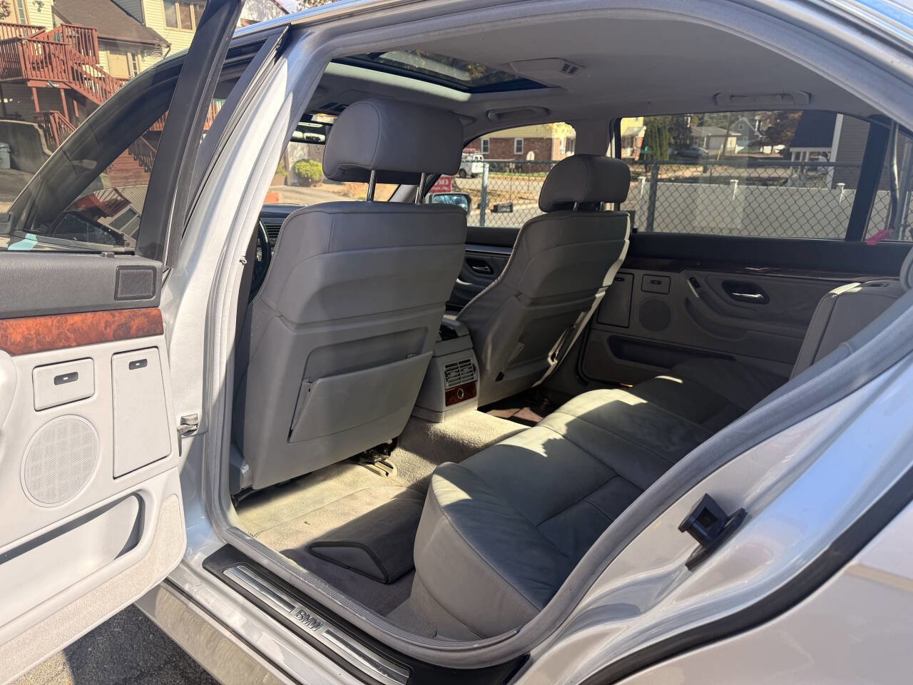 Used 2001 BMW 740iL image 11