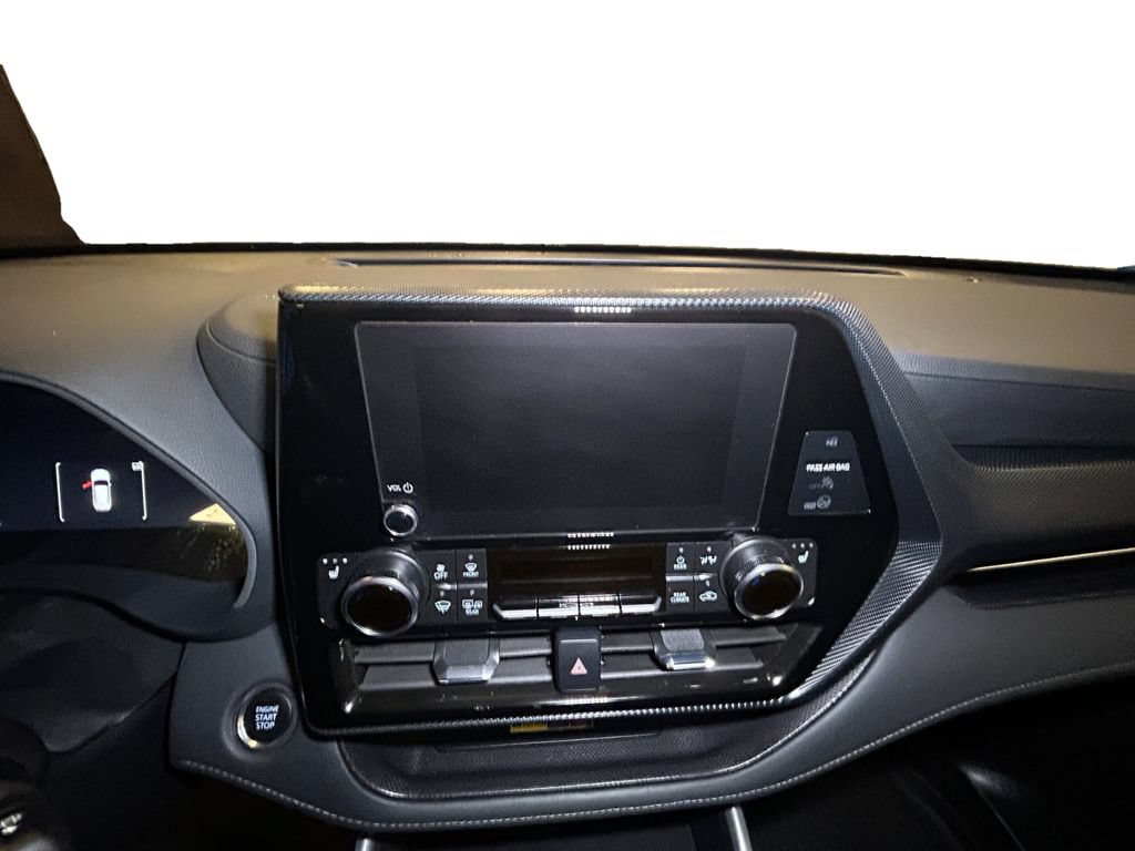 Used 2025 Toyota Highlander XSE AWD/4WD image 10