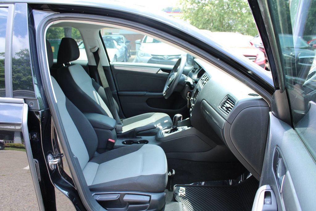 Used 2018 Volkswagen Jetta S FWD image 27