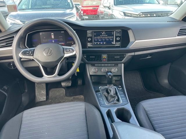 Used 2022 Volkswagen Jetta S image 12