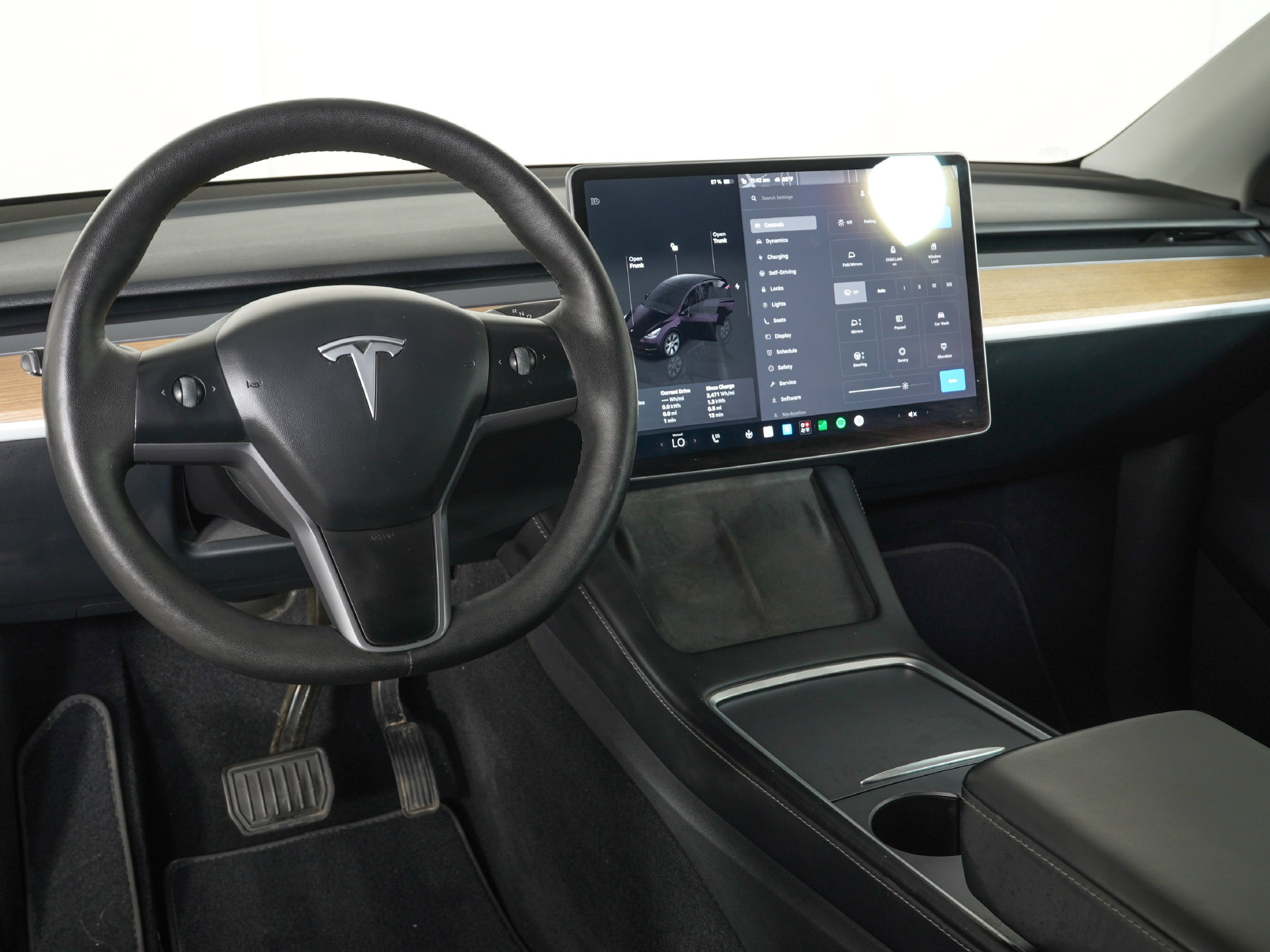 Used 2024 Tesla Model Y Long Range AWD/4WD image 16