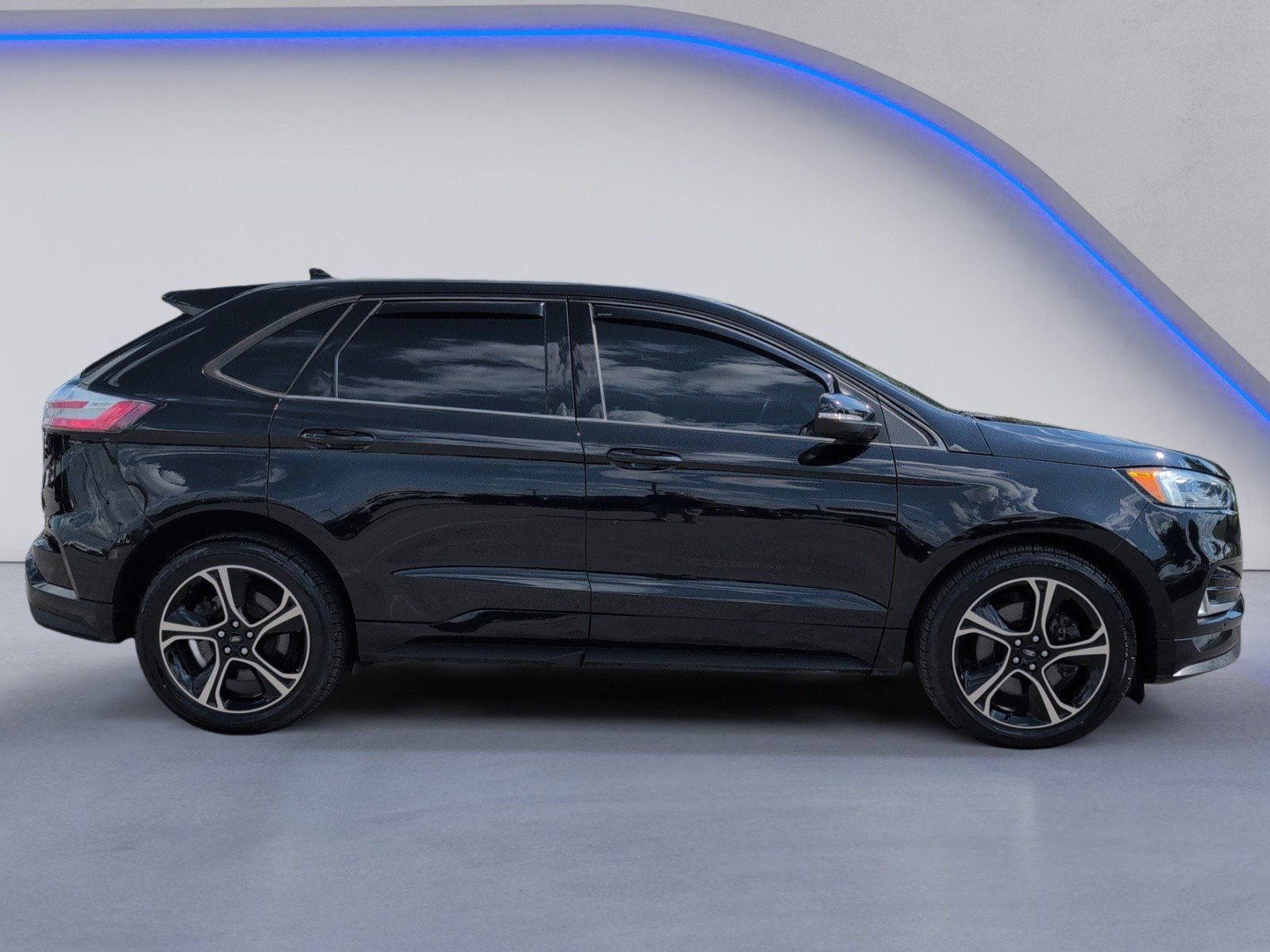 Used 2020 Ford Edge ST w/ Equipment Group 401A AWD/4WD image 12