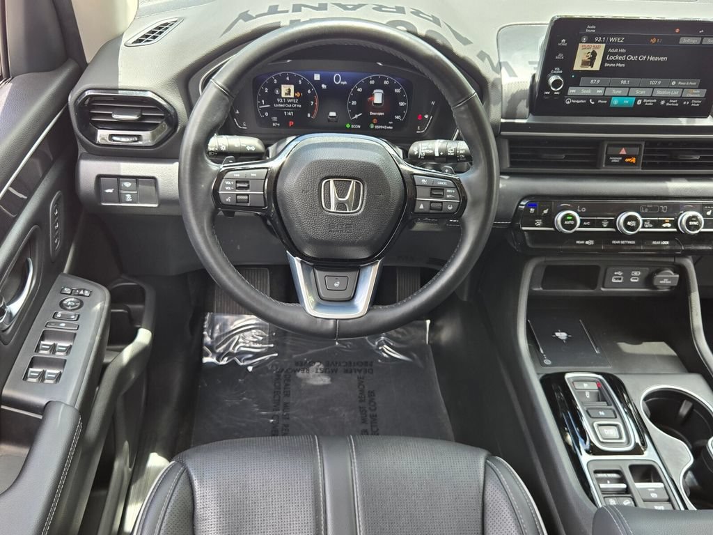 Used 2023 Honda Pilot Elite image 14