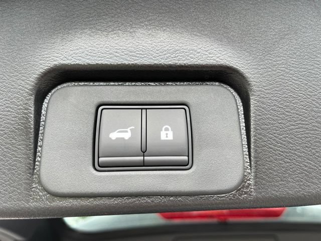 New 2026 Nissan Rogue SV AWD/4WD image 12