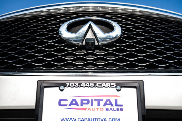 Used 2017 INFINITI QX60 Luxe w/ Deluxe Technology Package AWD/4WD image 11