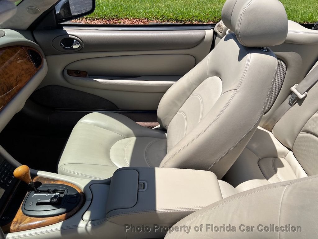 Used 2001 Jaguar XKR Convertible RWD image 45