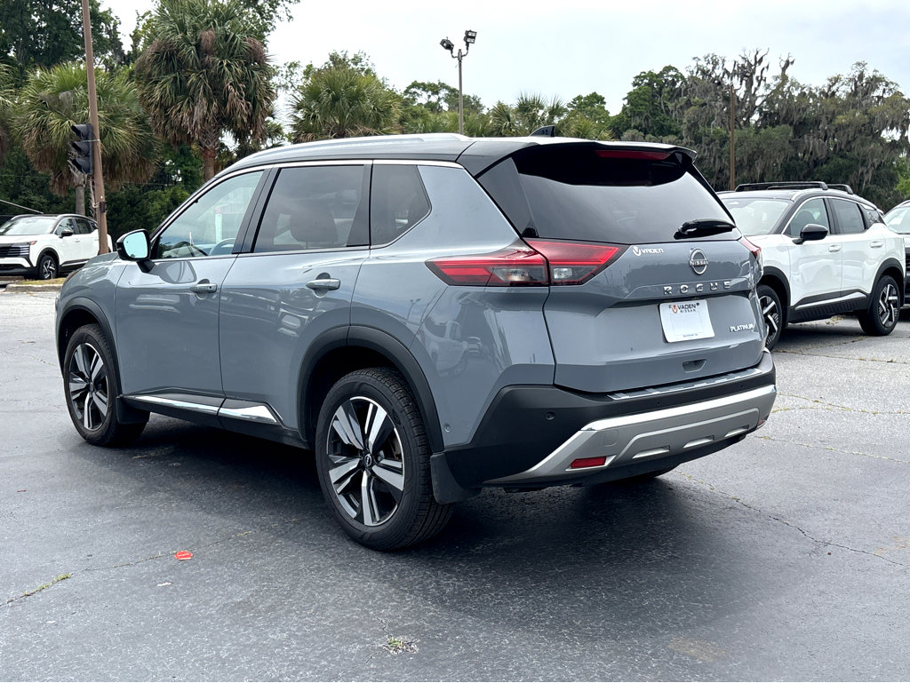 Used 2022 Nissan Rogue Platinum w/ Head-Up Display Package FWD image 32