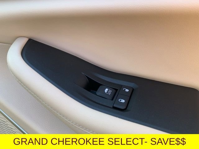 New 2025 Jeep Grand Cherokee Limited w/ Black Appearance Package image 33