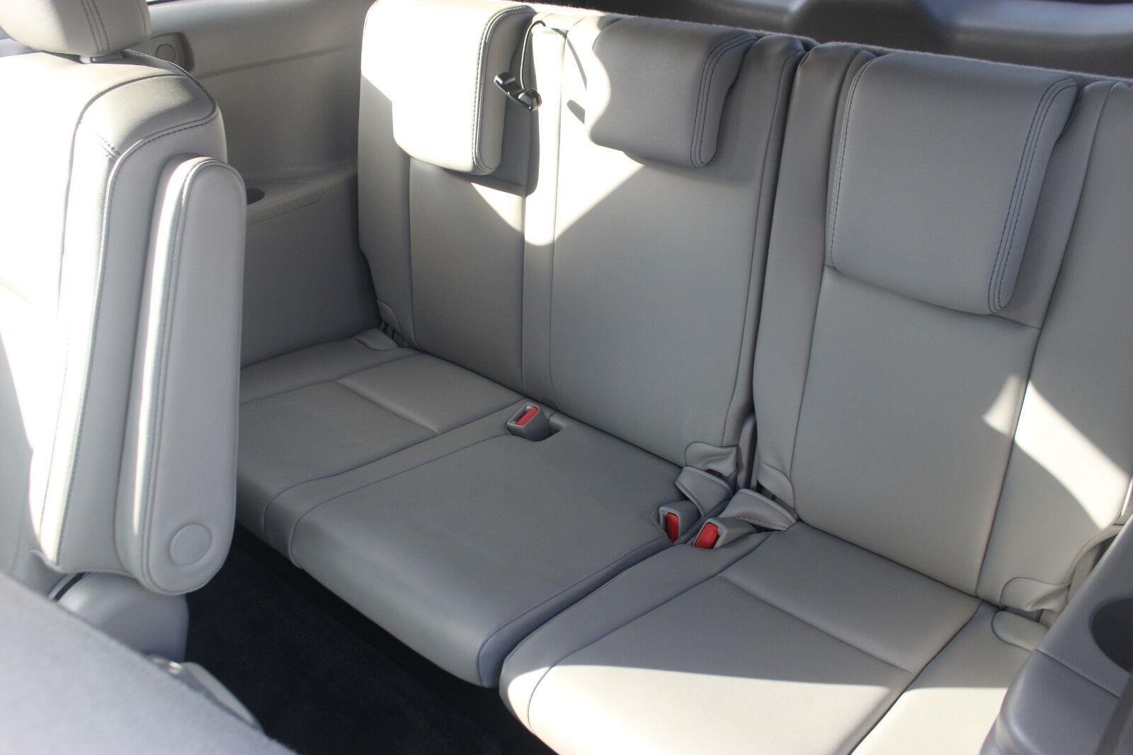 Used 2015 Toyota Highlander XLE FWD image 32
