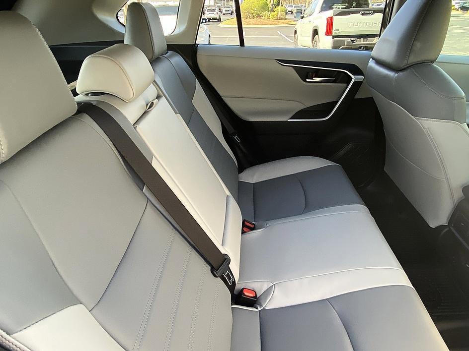 Certified 2023 Toyota RAV4 XLE Premium image 20