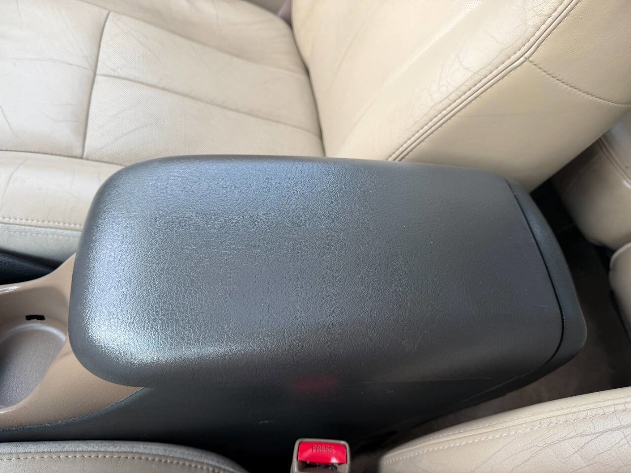 Used 2004 Oldsmobile Bravada AWD w/ Memory Package image 38