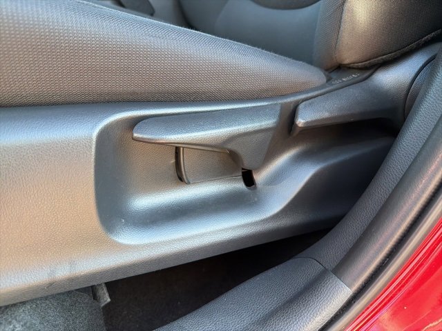 Used 2023 Toyota Corolla Cross LE image 11