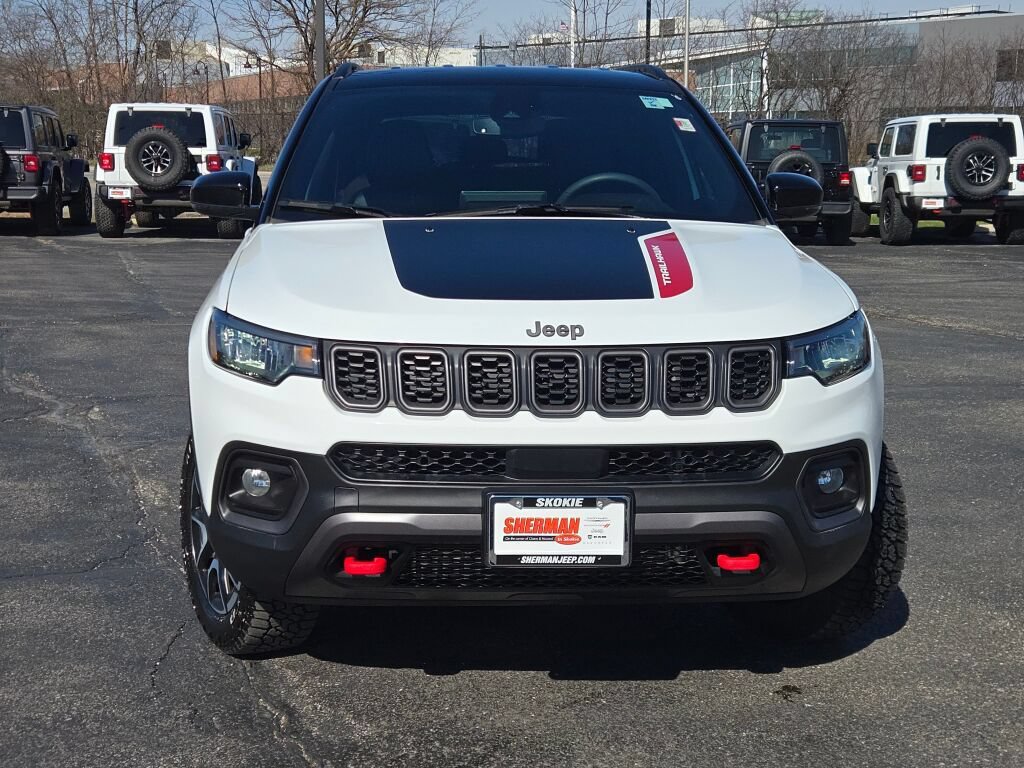 Certified 2025 Jeep Compass Trailhawk AWD/4WD image 5