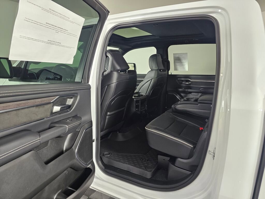 New 2026 RAM 1500 Laramie w/ Laramie Preferred Package AWD/4WD image 34