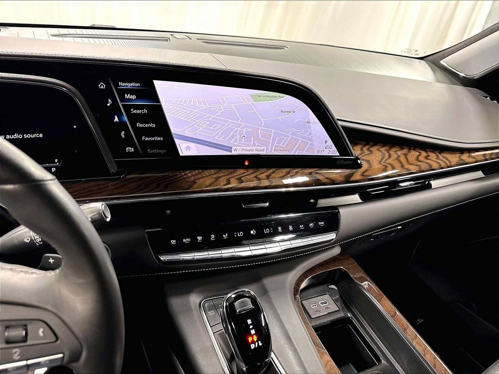 Used 2023 Cadillac Escalade Sport Platinum w/ LPO, ONYX Package AWD/4WD image 18