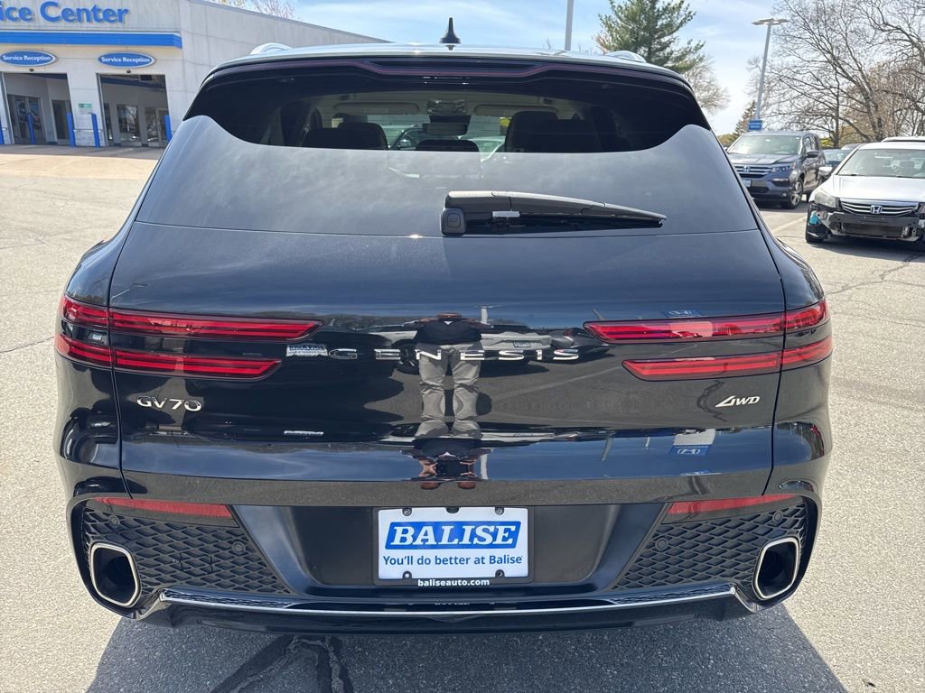 Used 2023 Genesis GV70 2.5T AWD/4WD image 5
