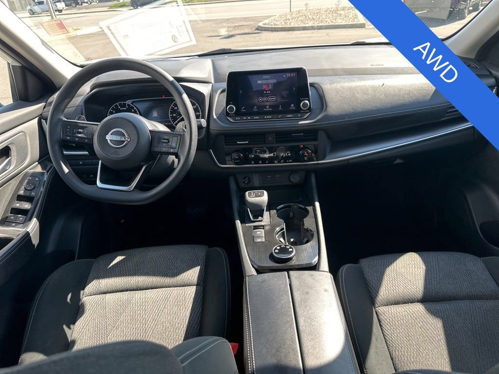 Used 2024 Nissan Rogue SV AWD/4WD image 24